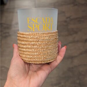 Set of 6 Escada Frosted Plastic Cup with Woven straw Accent holders